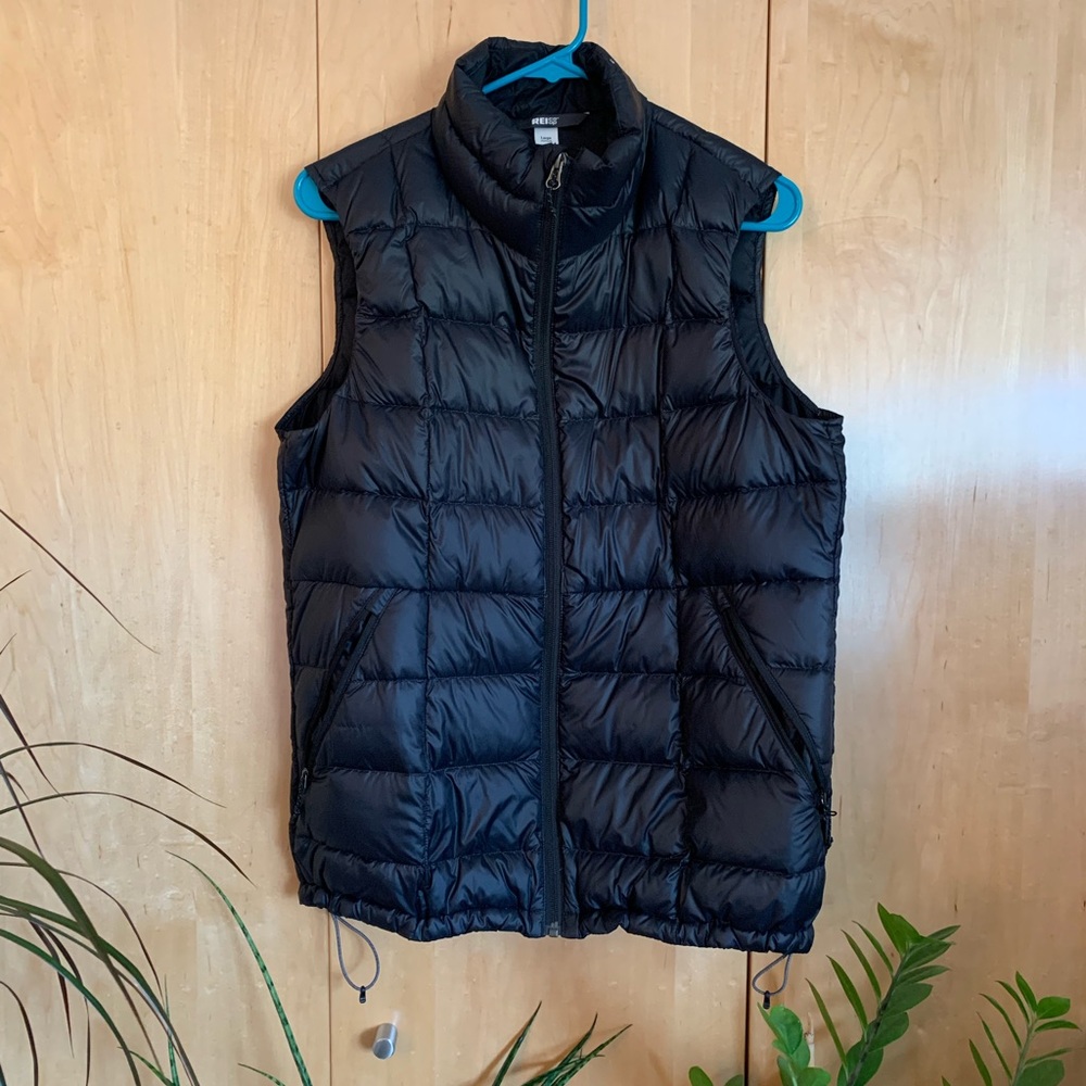 NEVER WORN! Black REI Lightweight Down Puffy Vest.